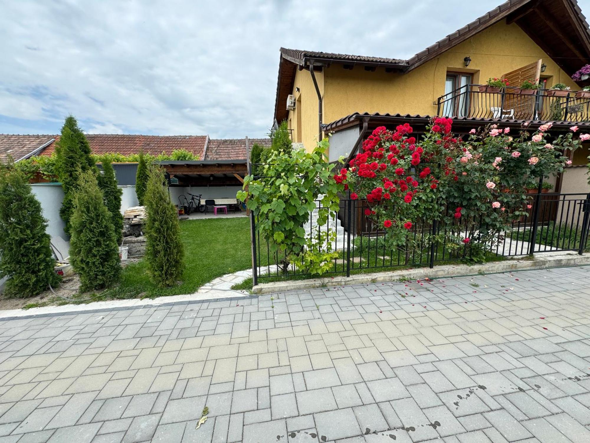 Casa Smarald Turda Noua Exterior foto